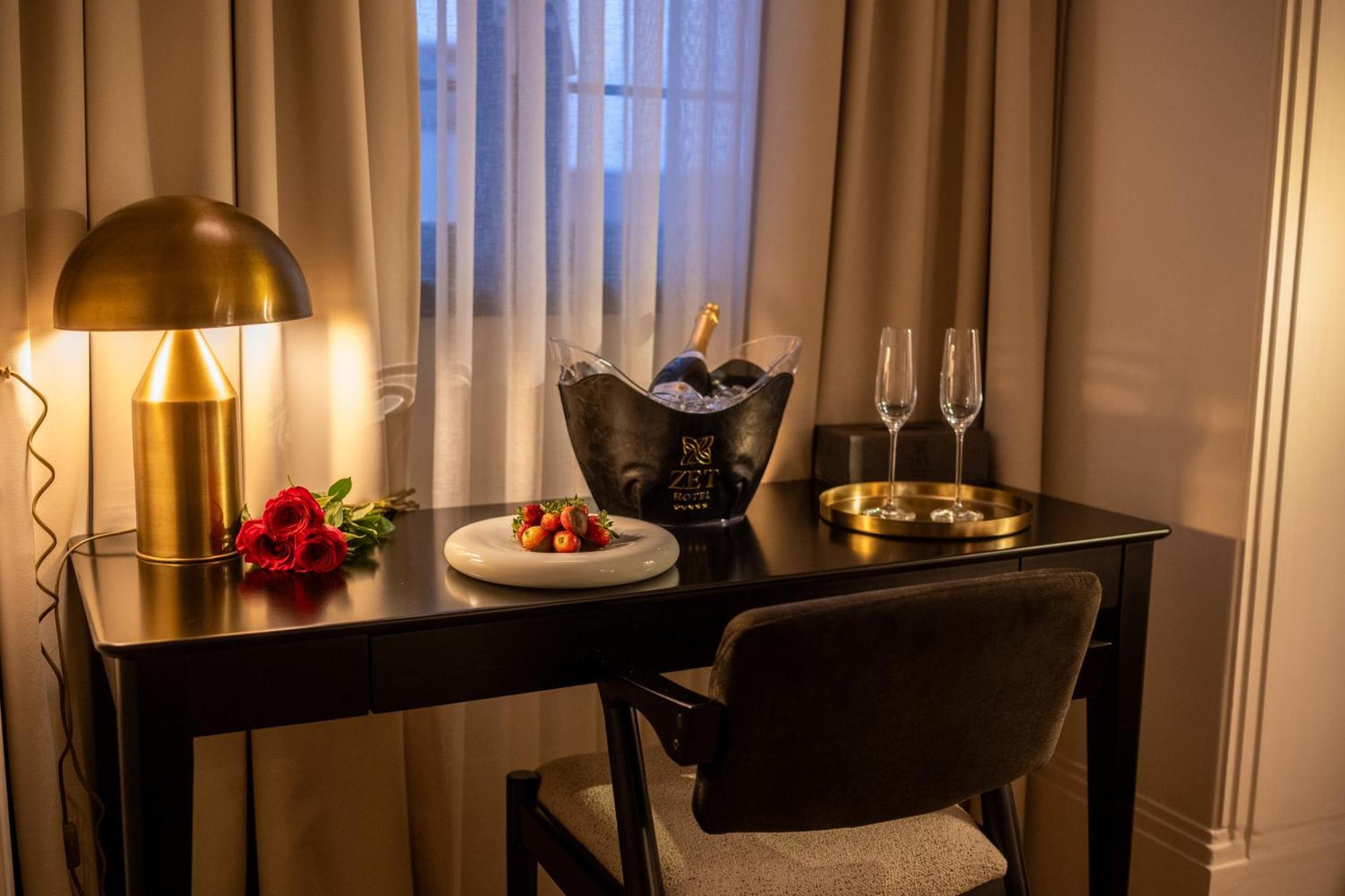 Zet Hotel Temesvár Kültér fotó